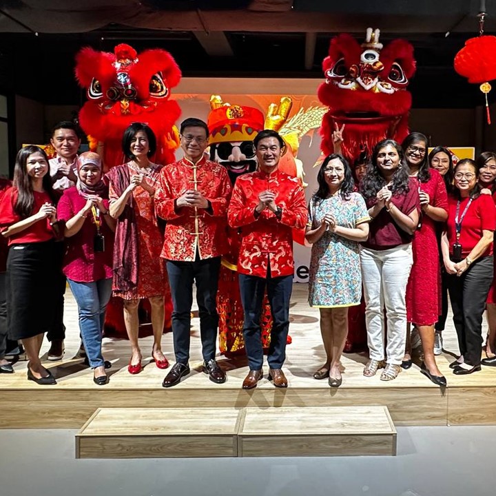  Sun Life Malaysia Rings in the Year of the Dragon