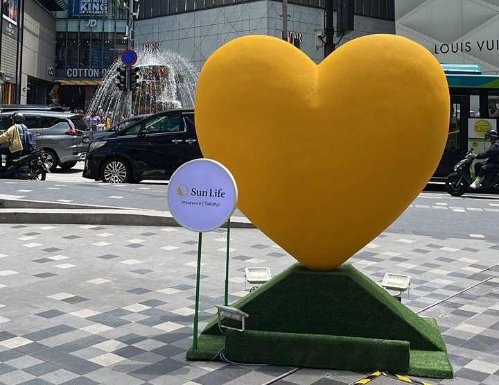 Celebrate Global Love Day with Big Yellow Heart Pop-Up